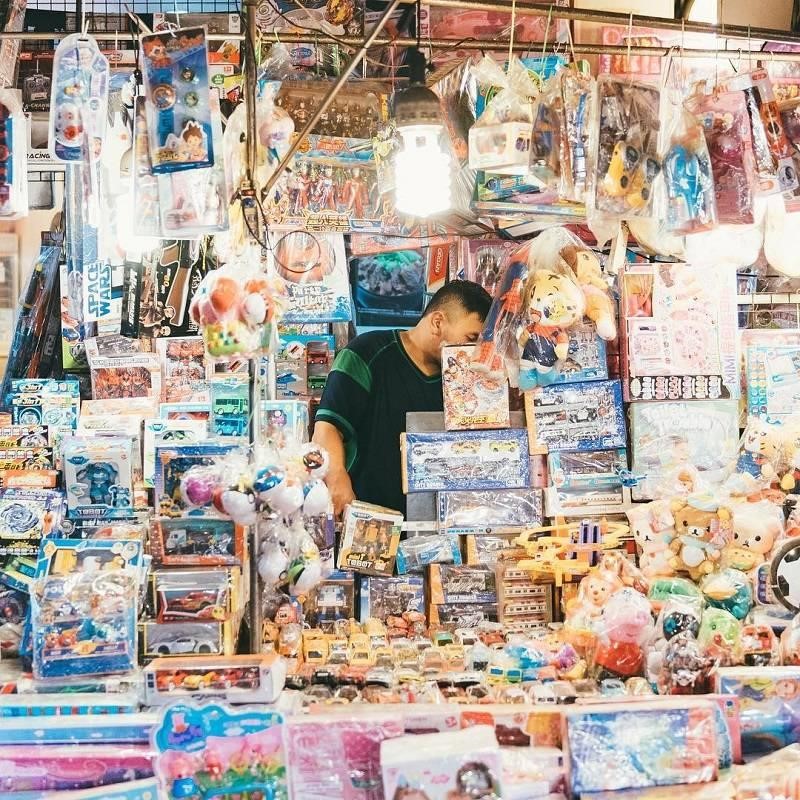 目青認為,台灣的特有街景並不輸日本,因此熱愛在市郊的安靜、祥和街景中揣摩日系元素,是令他最陶醉的探索過程。圖片提供_ @6.21目青 目青認為,台灣的特有街景並不輸日本,因此熱愛在市郊的安靜、祥和街景中揣摩日系元素,是令他最陶醉的探索過程。圖片提供_ @6.21目青