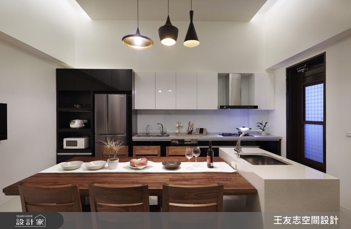 期待入住在簡約的現代質感宅,又希望能加強生活裡實用