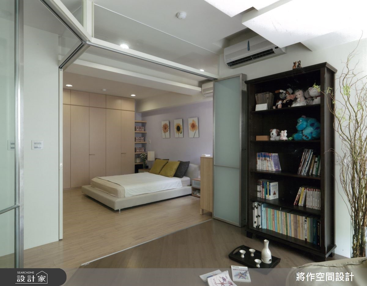 坐擁優美景觀的 22 坪空間,設計師於室內加入簡約風格