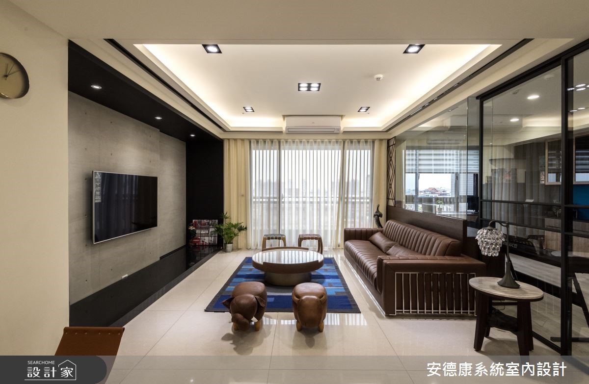 52 坪混搭風個性宅的屋主對於裝潢及家具採購極具個人