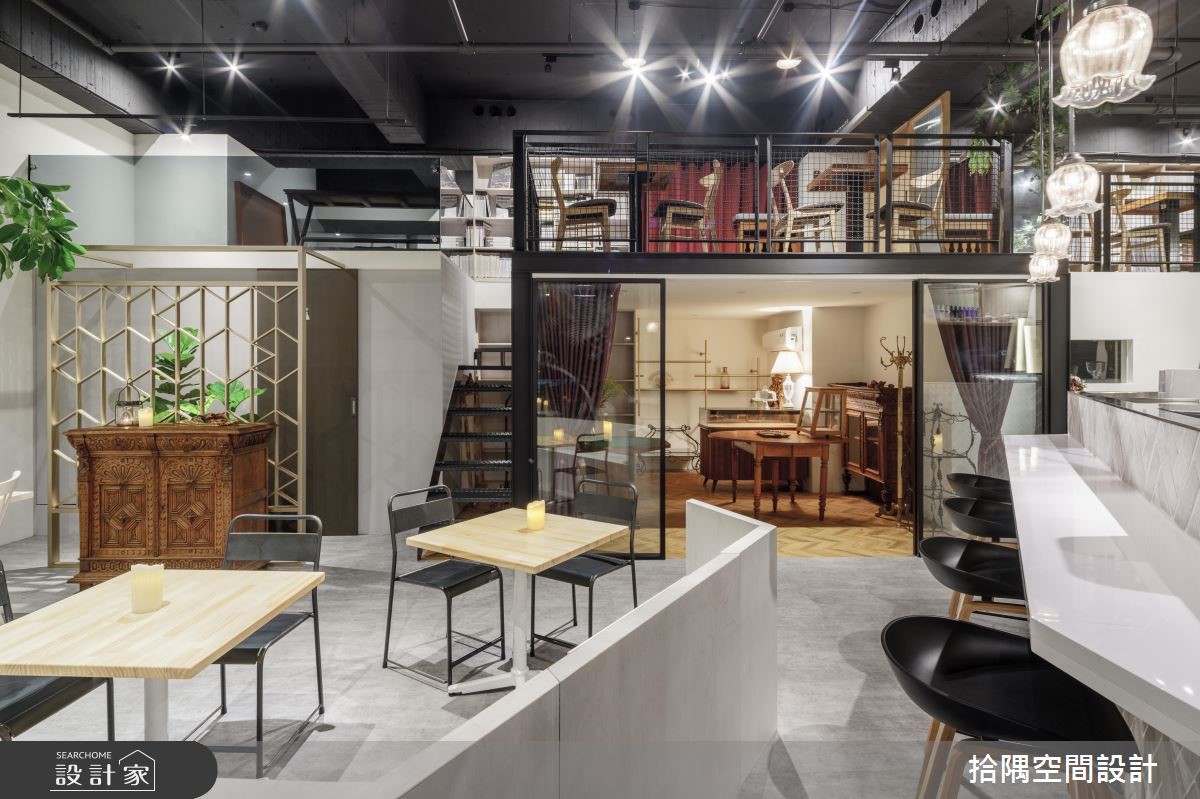 「 With Me 餐廳」,前身為老舊中古屋,在經由設計師
