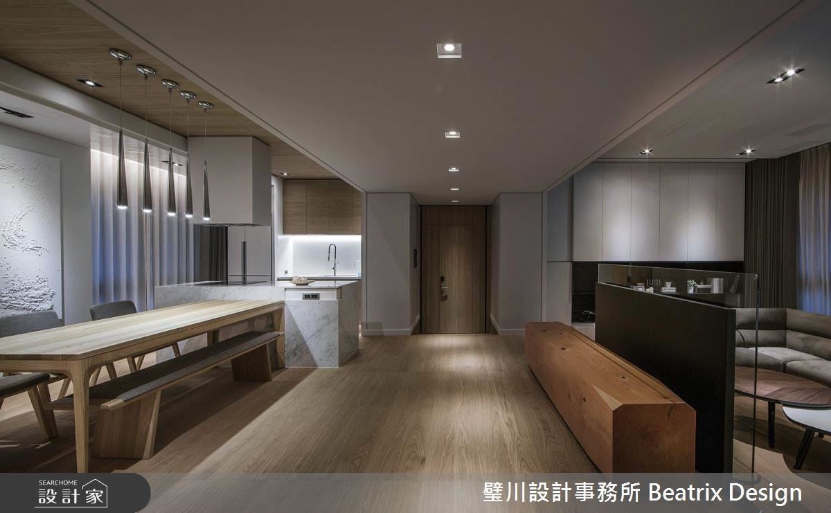 一對剛從國外歸來的新婚夫妻,對新房的設計傾向於簡潔