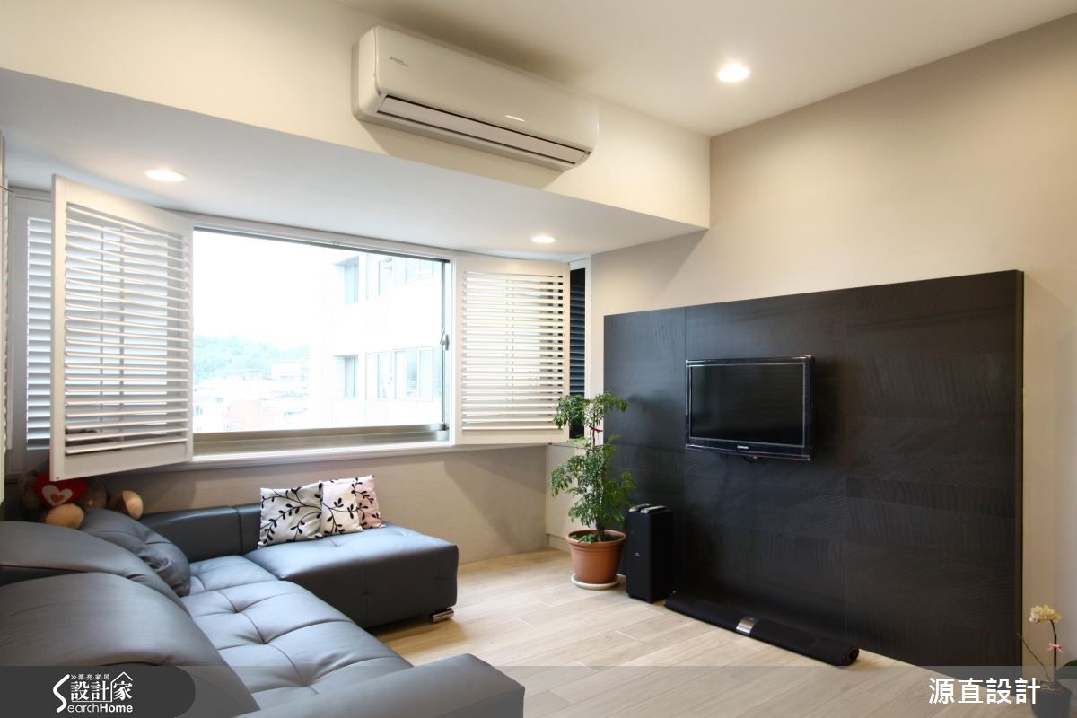 替屋齡17年的30坪老屋翻新整頓一番,藉由簡約的現代風