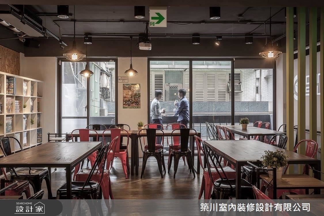 30 坪商業空間,作為桌遊店使用,設計師於空間置入 Lo