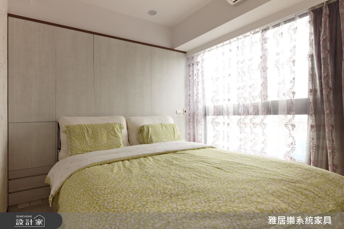 25坪居家,設計師以百萬預算搭配系統家具,透過板材的