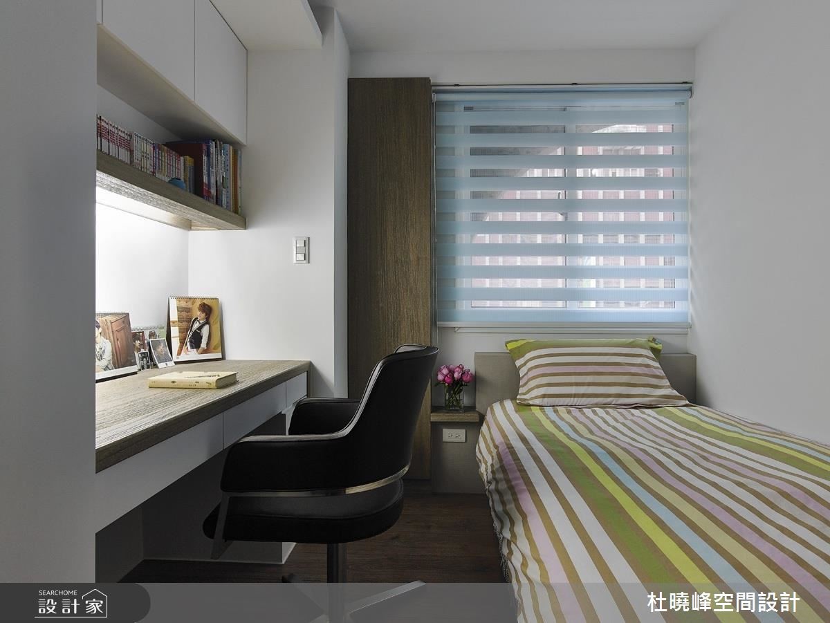 30 坪 Loft風老屋,設計師混搭異質材,將粗曠、輕奢與
