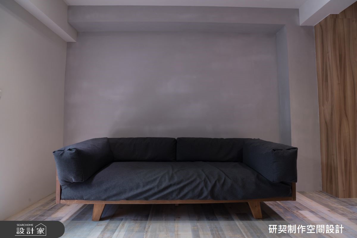 21 坪老屋,設計師改善潮濕、光線差、通風等問題之外