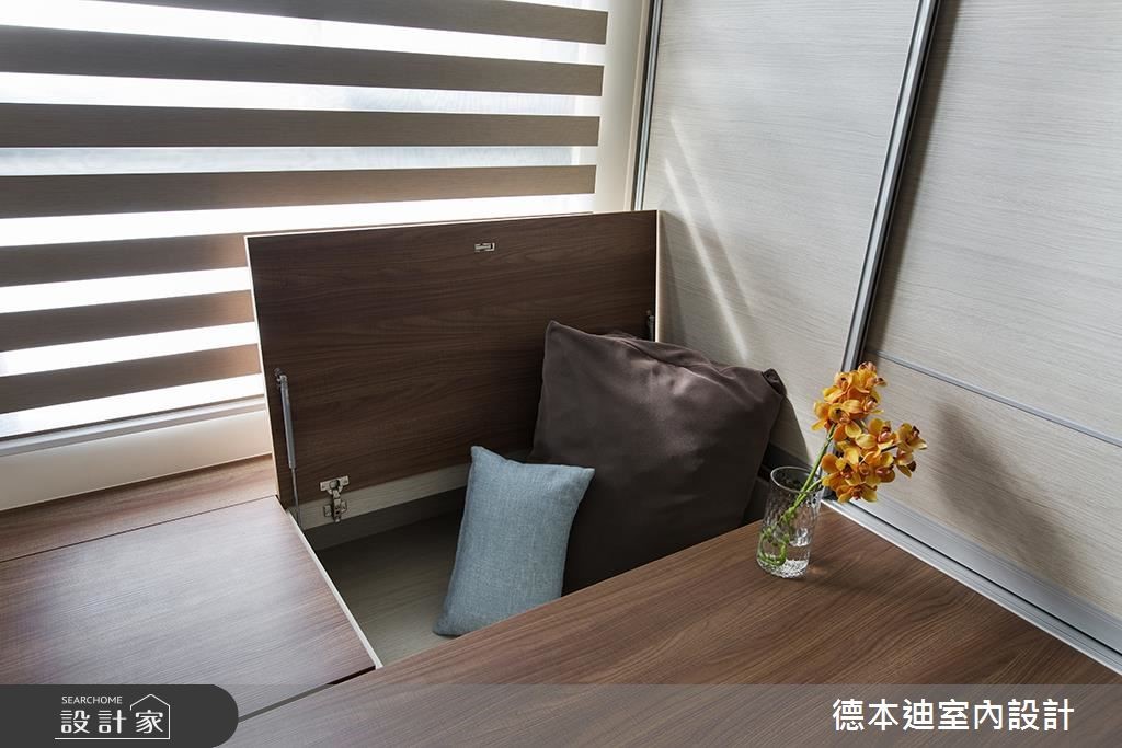 樑柱是設計師必須面對的問題,像這間 30 坪的北歐休閒