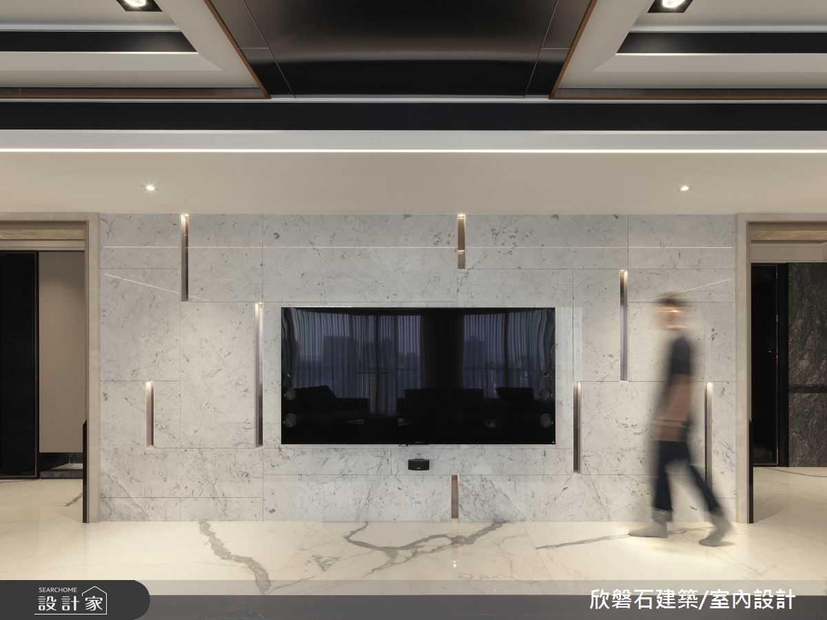 176 坪的現代風豪邸,為了展現大宅內歛的時尚風範,在