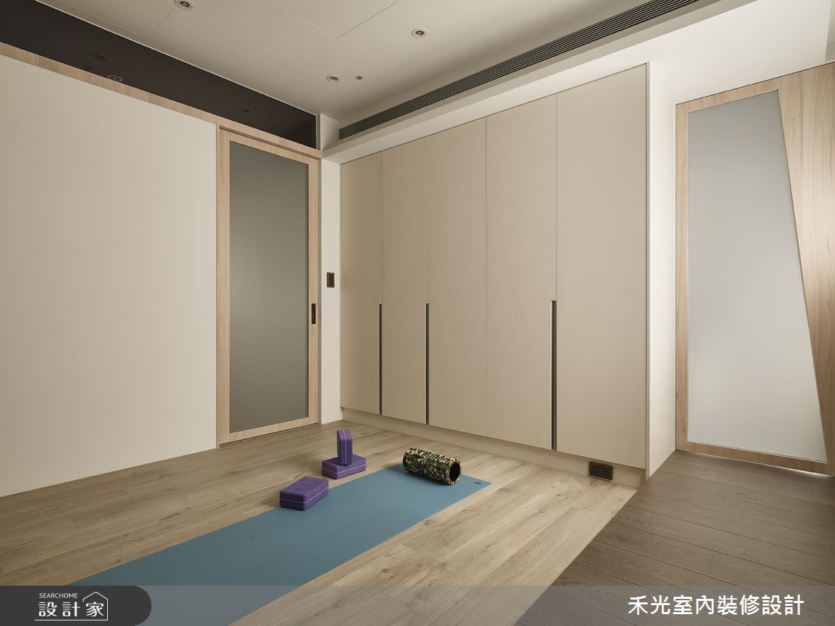 38 坪簡約風格宅,公共空間以開放式設計,讓日光、空