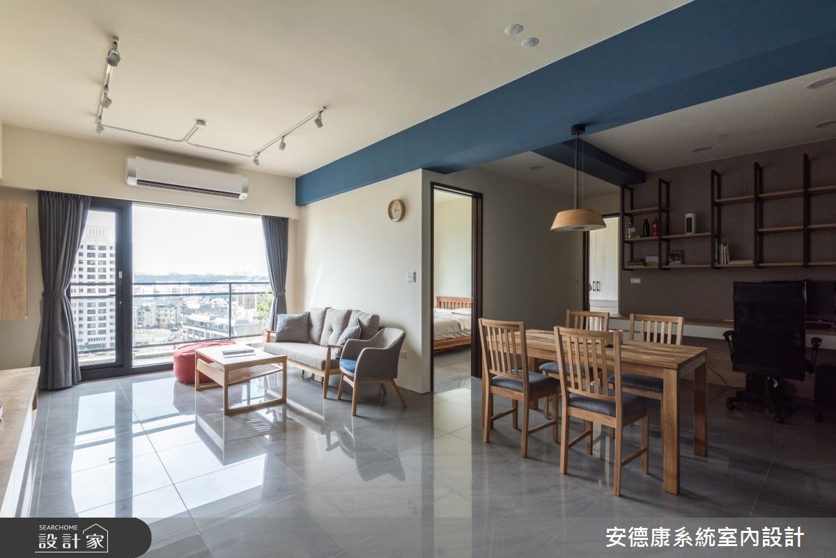28 坪簡約風宅邸的屋主,任職於忙碌的科技業,回到家