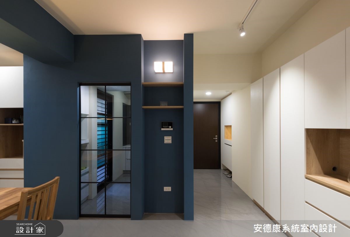 28 坪簡約風宅邸的屋主,任職於忙碌的科技業,回到家