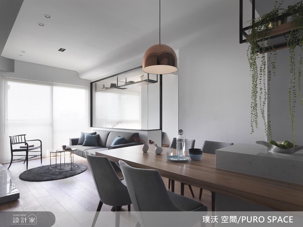 雖不至於微型住宅,但 20 坪的小空間,在原本的格局不