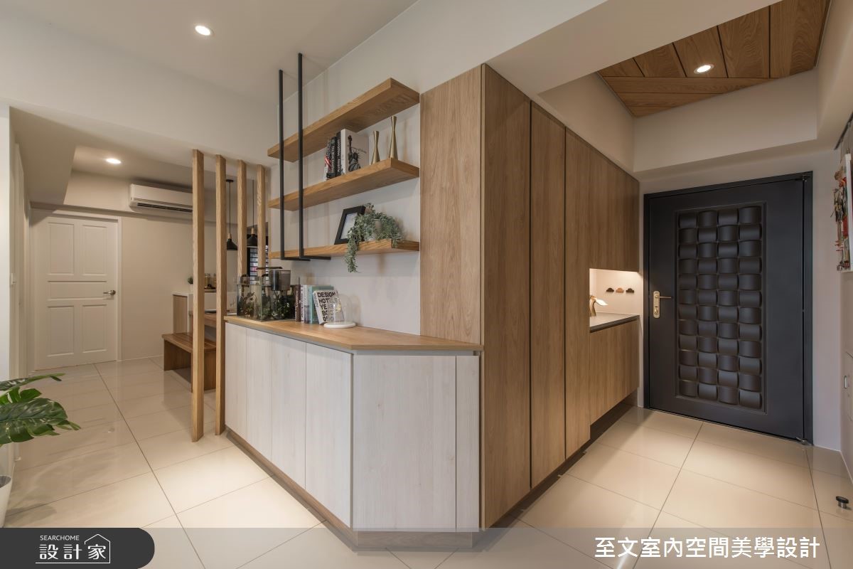 溫馨、舒服,是走進這間 23 坪北歐風居宅的第一印象。
