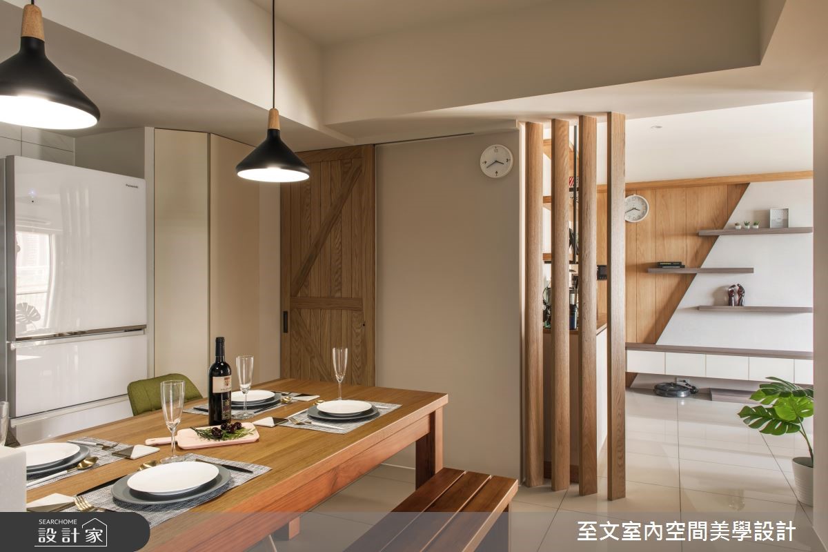 溫馨、舒服,是走進這間 23 坪北歐風居宅的第一印象。