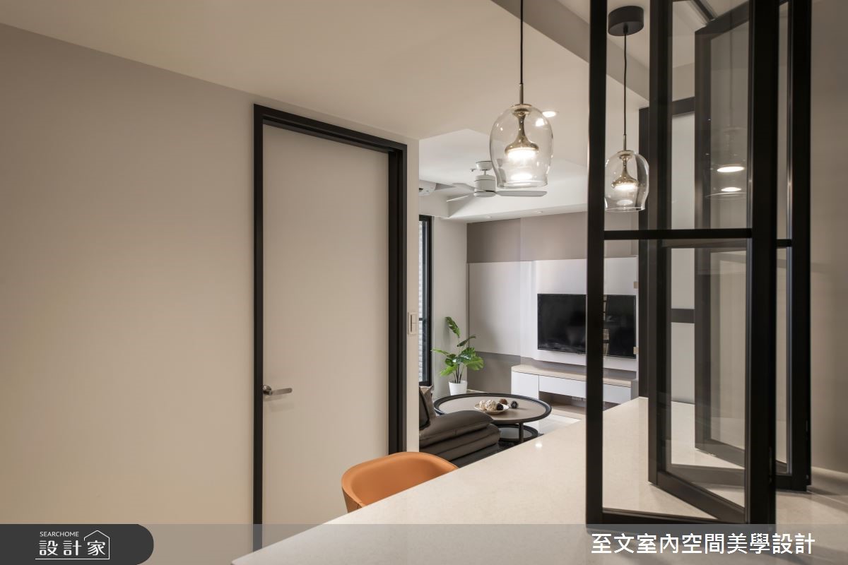 19 坪簡約風居家,屋主夫妻均為上班族,因增加家庭成
