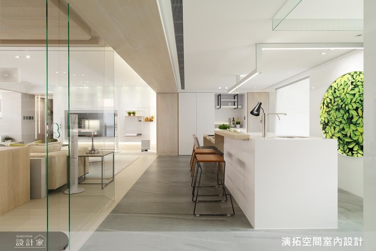 在人口密集的都會區,演拓空間室內設計團隊,卻能運用