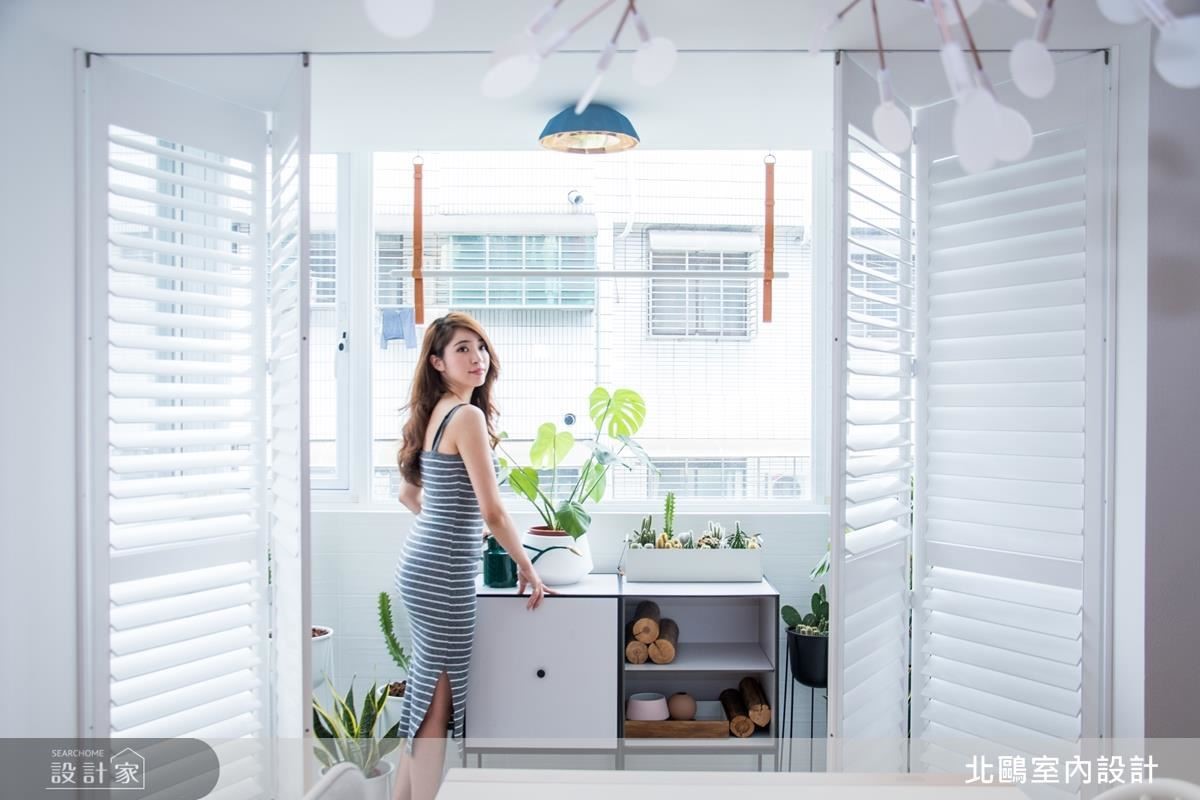 景觀陽台引光入室,傳達簡單明亮自然的生活態度。(人物攝影_Erica Peng) 景觀陽台引光入室,傳達簡單明亮自然的生活態度。(人物攝影_Erica Peng)