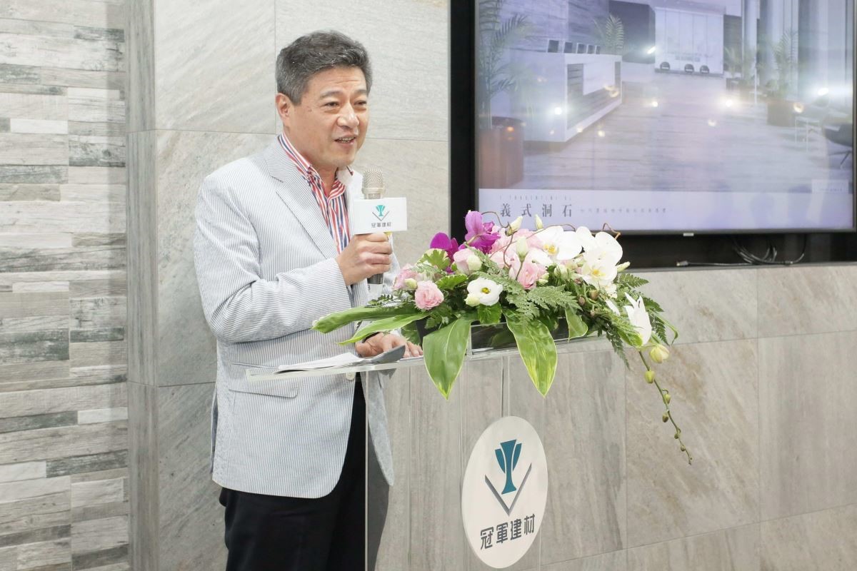 佔地300多坪的冠軍建材展示中心將完整的居家生活空間