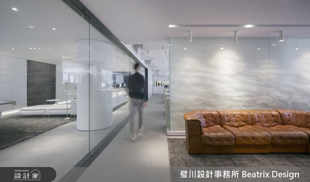 此空間為老屋翻新成設計公司的個案,除了老舊屋況需更