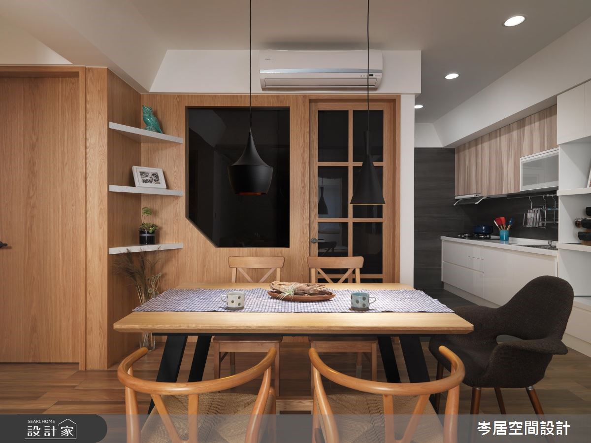 24坪老屋,設計師首先更新屋況,將水電、管線全部換新