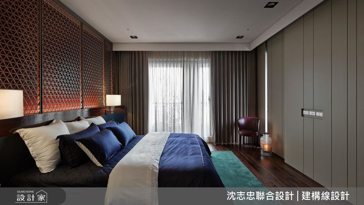 百坪混搭風大宅靈活運用異質材拼搭,讓深色木質與大理