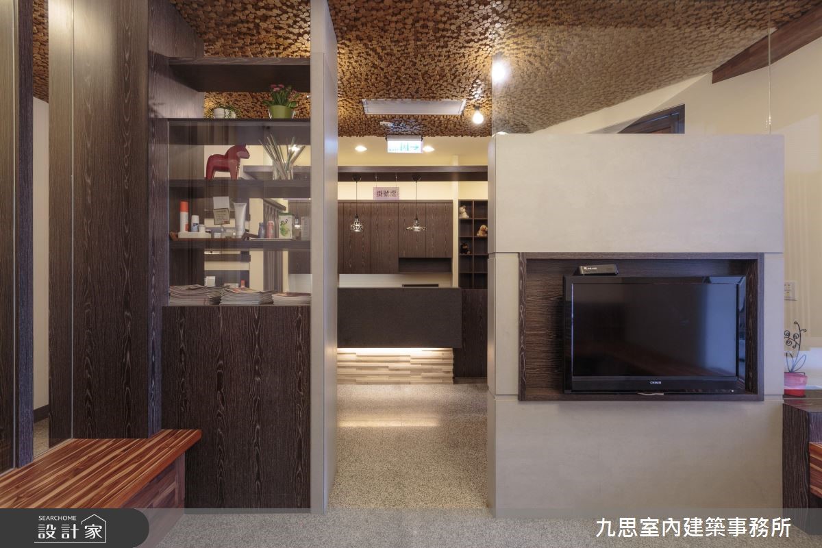 65 坪老屋經由翻新後,開啟中醫診所的新氣象,整體引