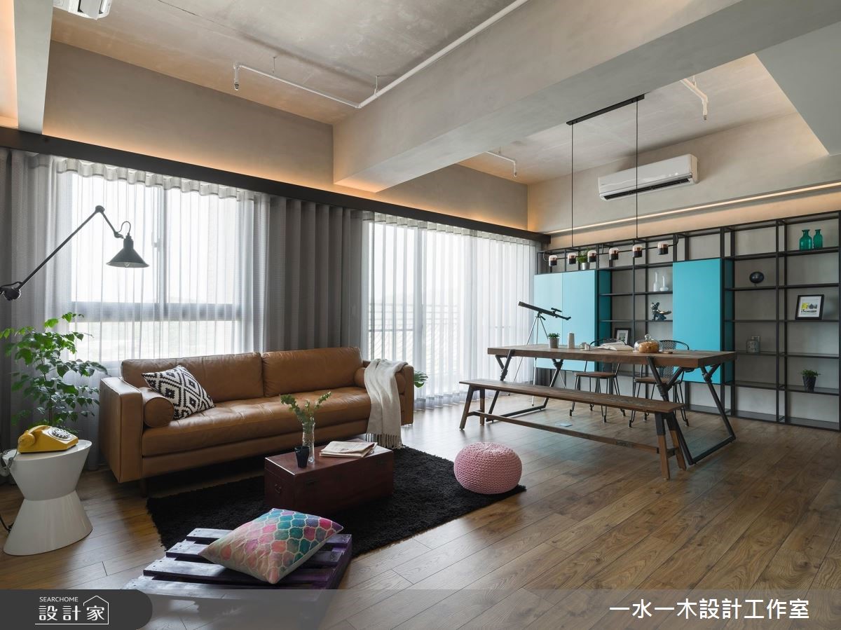 19 坪居家,設計師於空間中融入輕工業風特質,並藉以