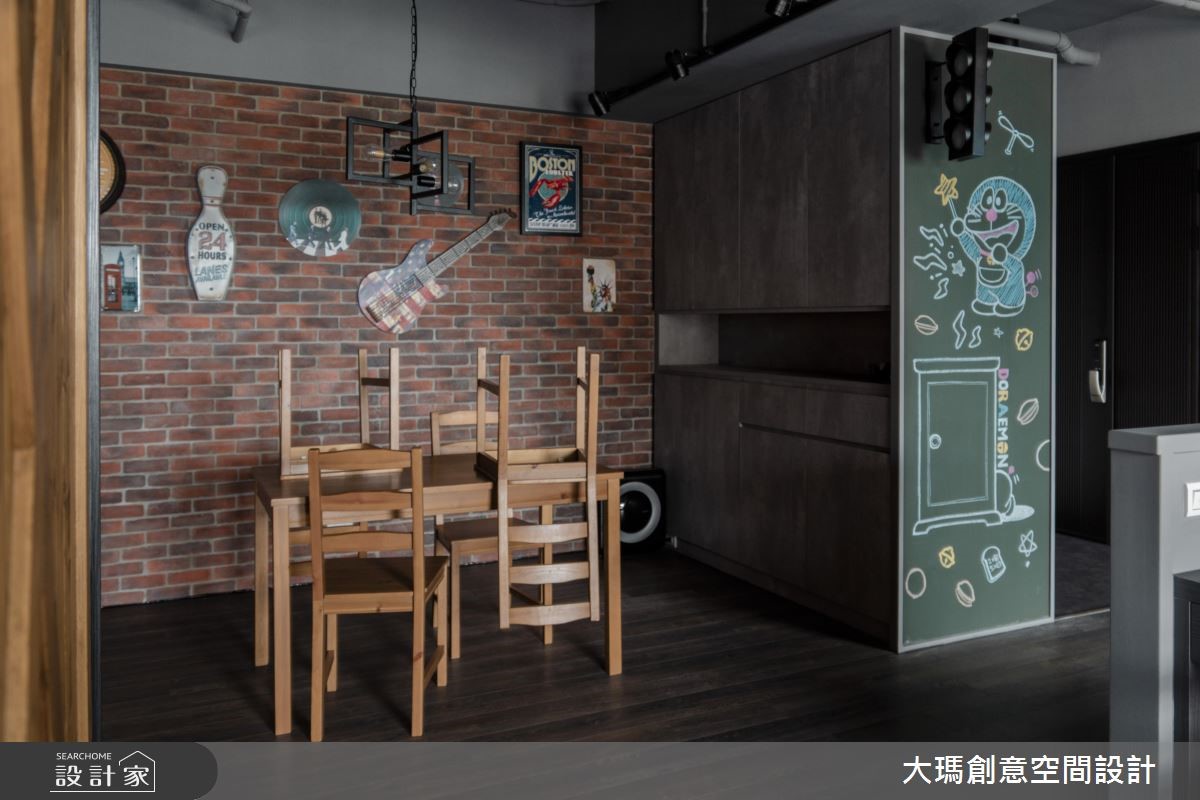 屋主夫妻倆在美國讀書時相識,回台灣奮鬥、定居後,希