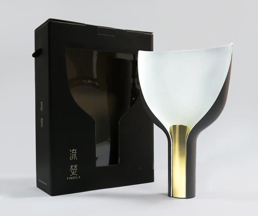 Firefly 流熒 (規格:G9 LED 3W;尺寸:長17.3cm x 寬6.5cm x 高27cm) Firefly 流熒 (規格:G9 LED 3W;尺寸:長17.3cm x 寬6.5cm x 高27cm)