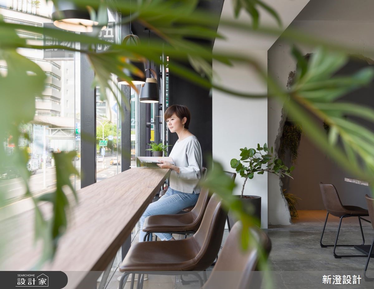 莫尼早餐,為20年以上的老屋空間,設計師以休閒風定調