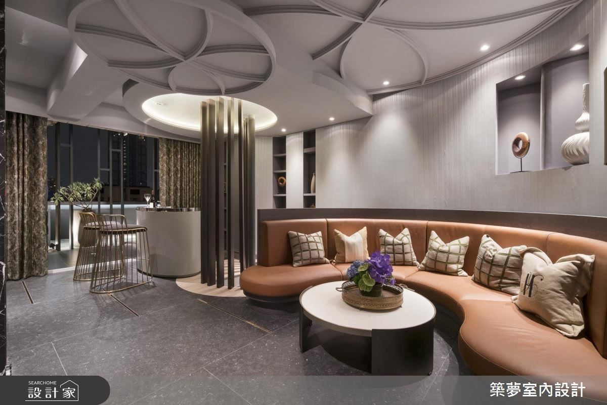 呼應歐洲城堡建築外觀的絕妙設計,佐以恢弘大器的選材