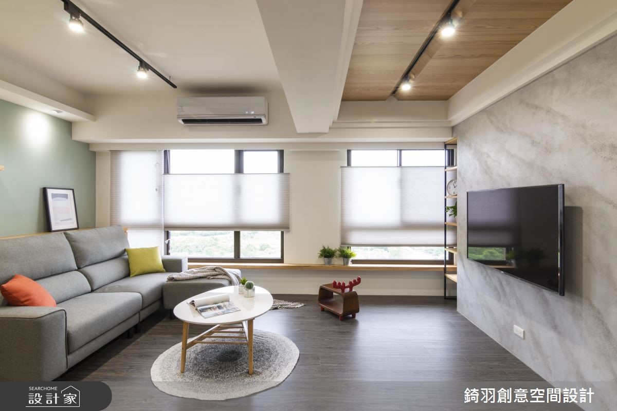 15 坪 Loft風屋主本身職業為警察,平時喜愛在家健身運