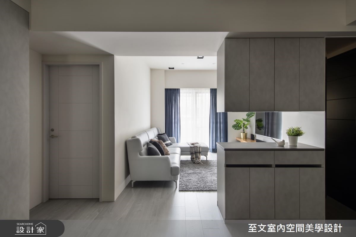 18 坪中古屋,屋主夫妻為上班族,喜愛簡約風格,對建
