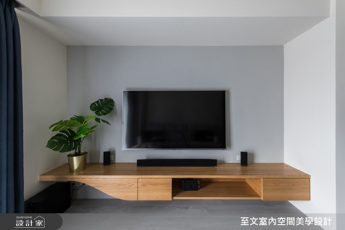 18 坪中古屋,屋主夫妻為上班族,喜愛簡約風格,對建