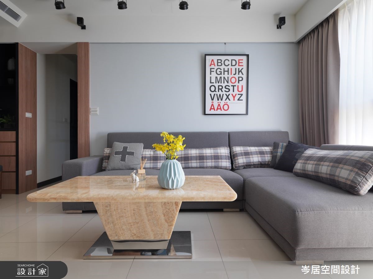 34 坪住宅的年輕姐弟屋主,姐姐喜愛明亮簡約的調性,