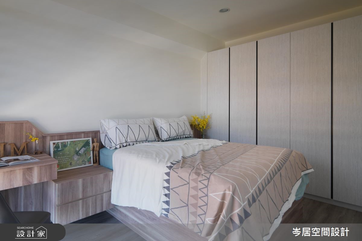 34 坪住宅的年輕姐弟屋主,姐姐喜愛明亮簡約的調性,