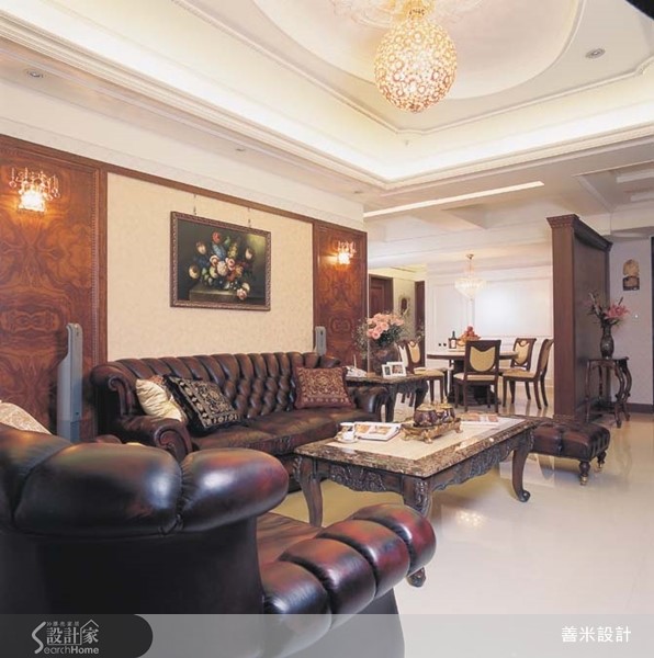 40 坪英式古典居家,設計師細膩拿捏線條比例,透過材