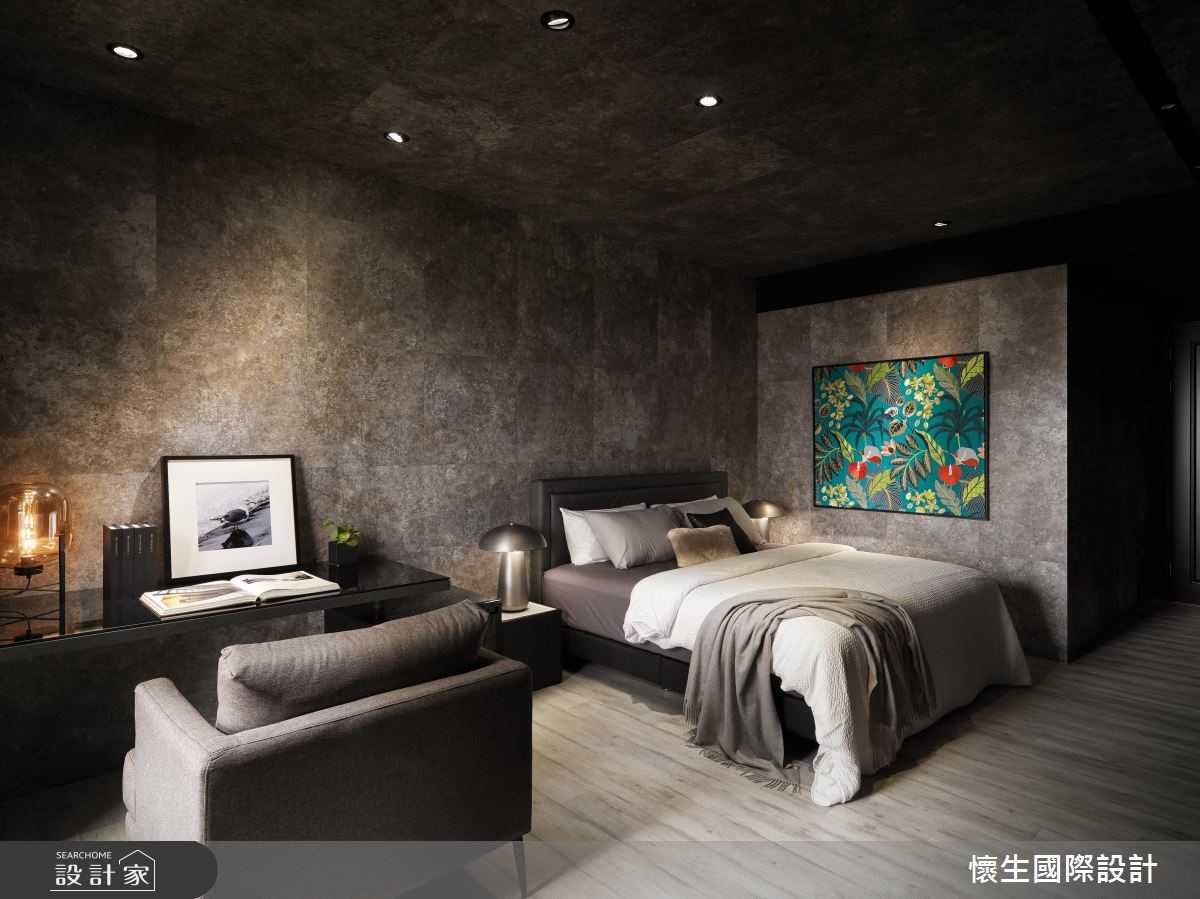100 坪大宅,業主期望可在家中呈現多變前衛的風格,設