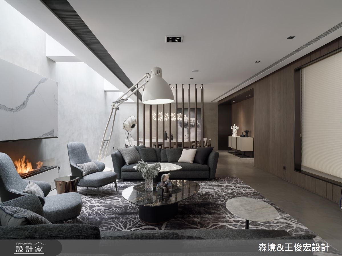 330坪的雙拼透天別墅,設計師首先解決光照不足的問題