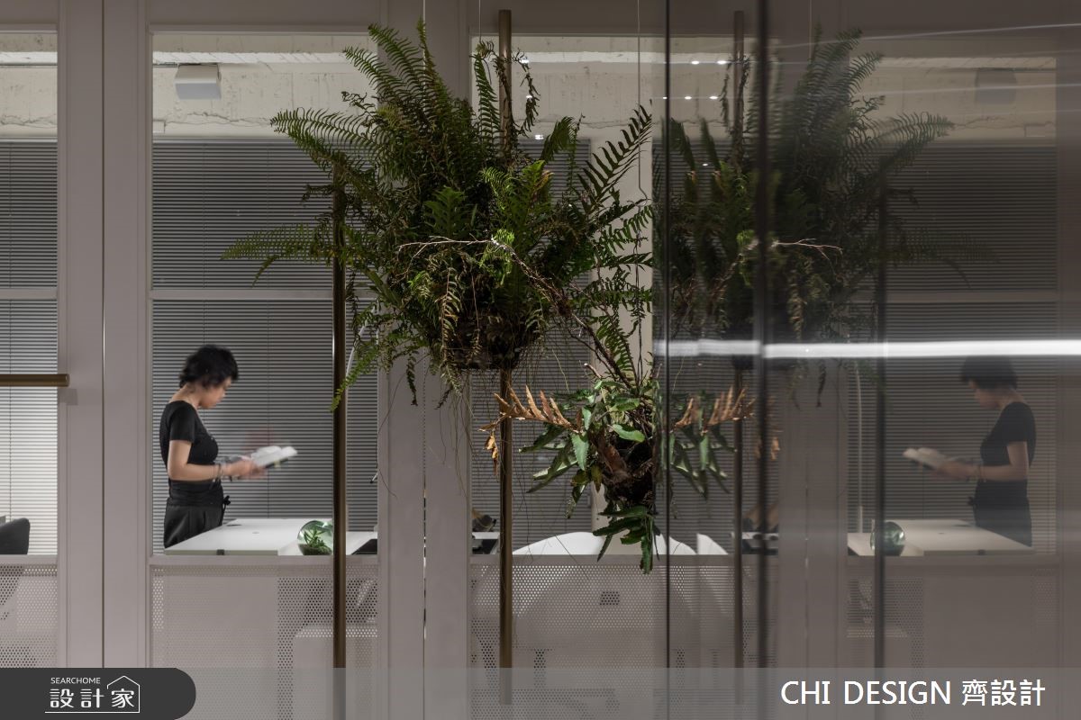 原本是歷經多年歲月的頹舊老屋,也經過多位房客的整修