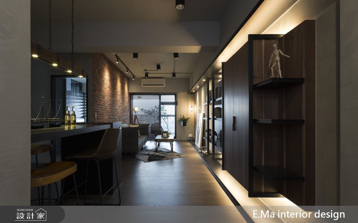 48 坪居家,設計師以 Loft 風打造空間特性,藉由溫潤