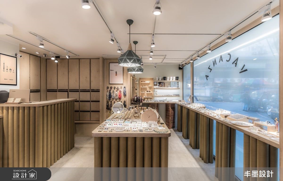 7.8 坪的飾品店「VACANZA」,品牌期許可帶給顧客度假