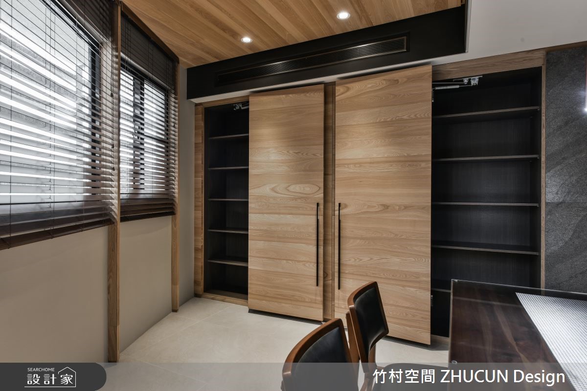 75 坪新東方風大宅,位於自建透天別墅的頂層,裡頭住