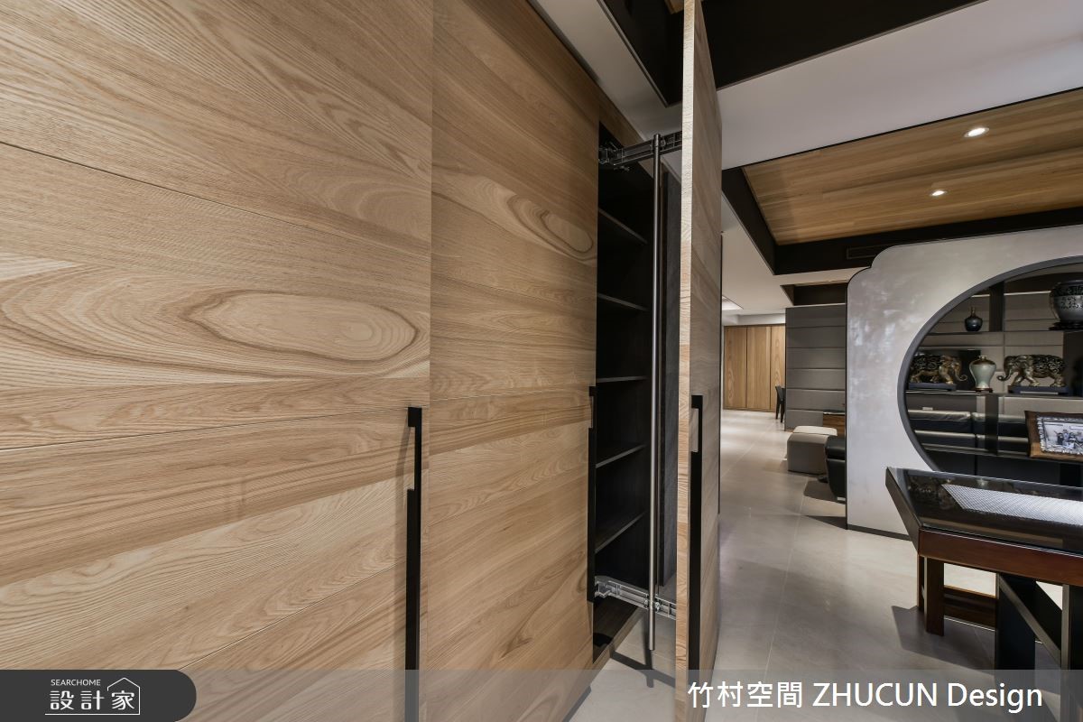 75 坪新東方風大宅,位於自建透天別墅的頂層,裡頭住