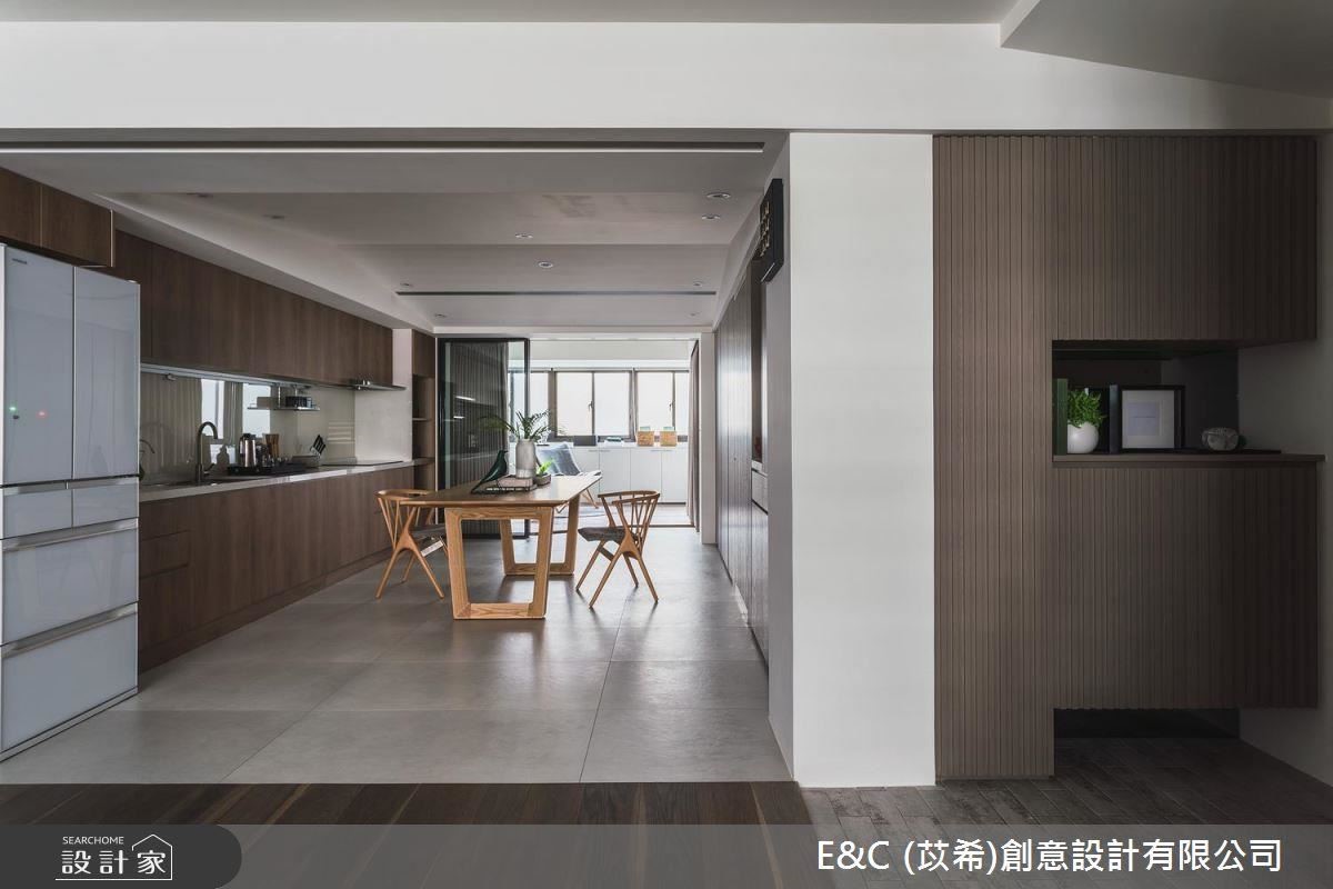 英國極簡主義大師約翰.鮑森曾說過,「越簡單,越能看