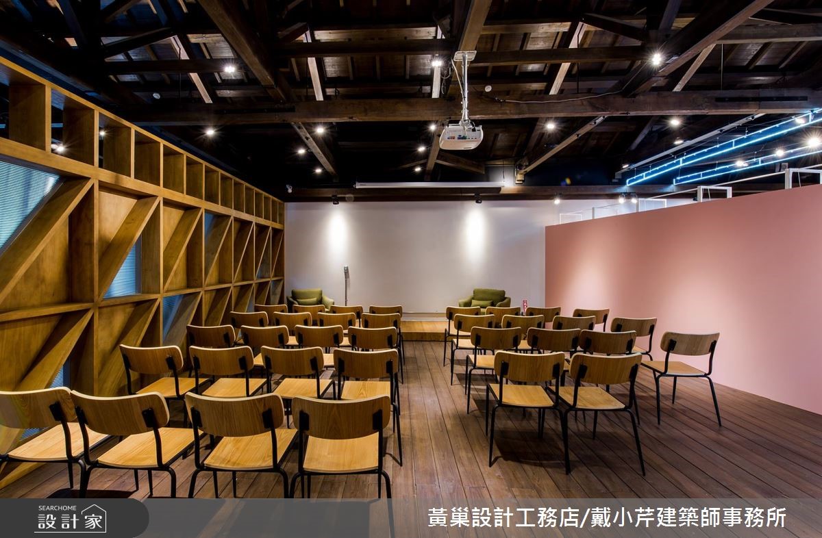 使用磚木混合建造、超過百年歷史的三井倉庫,在重新修
