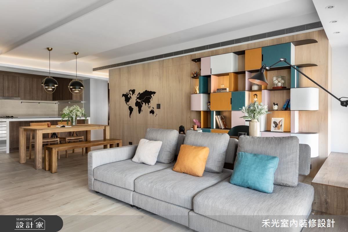 原先住在小坪數夾層的屋主夫妻,在有了小寶寶之後,原