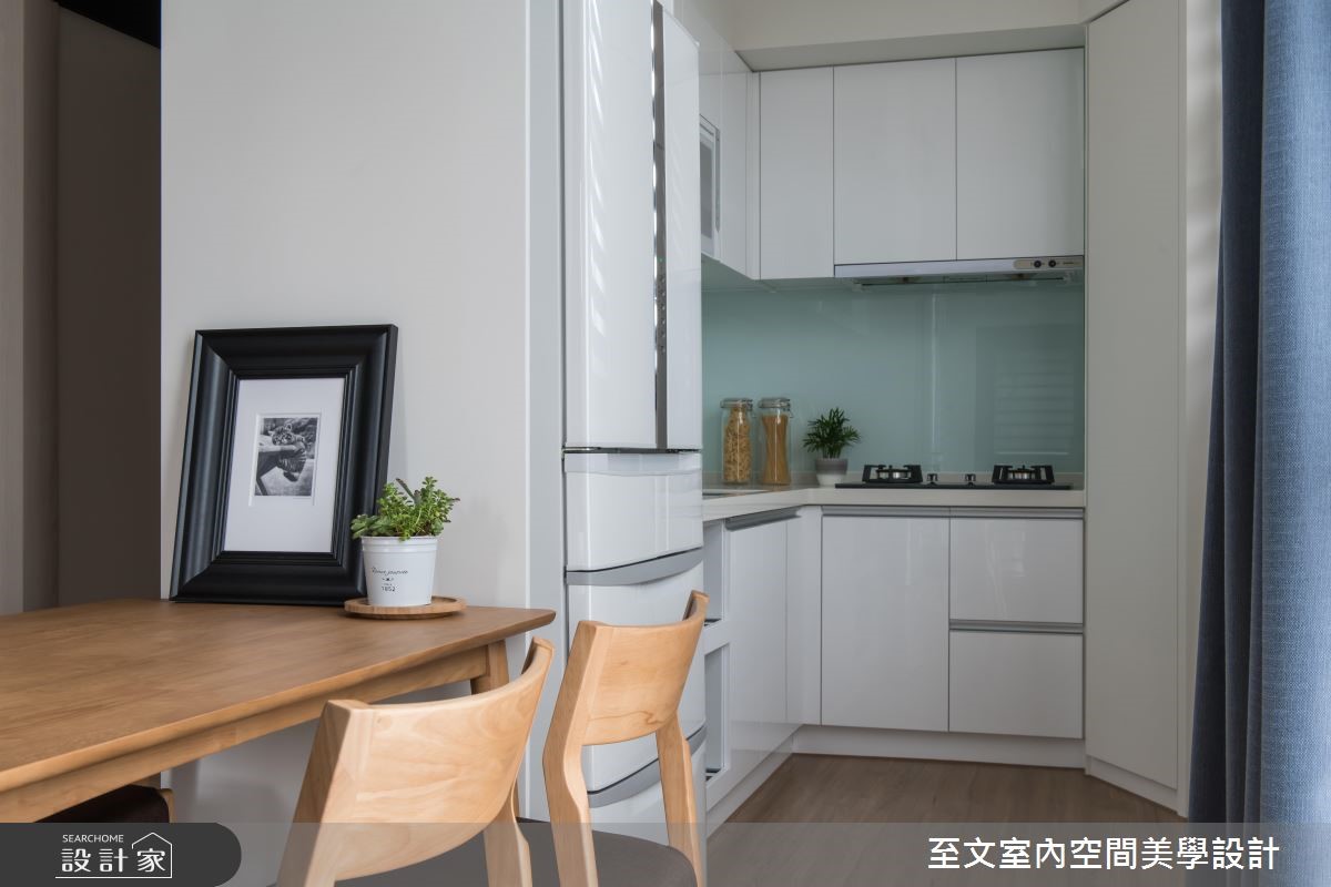 26 坪複層老屋,擁有採光佳優勢,但整體屋高太低造成