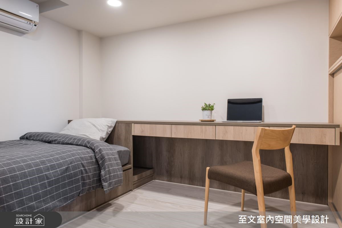 26 坪複層老屋,擁有採光佳優勢,但整體屋高太低造成